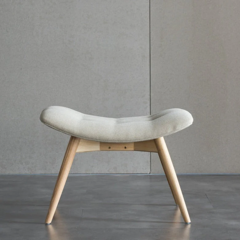 STOOL_V032